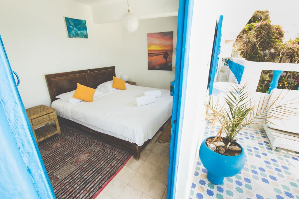 Surf Maroc'S Auberge Taghazout Exterior photo